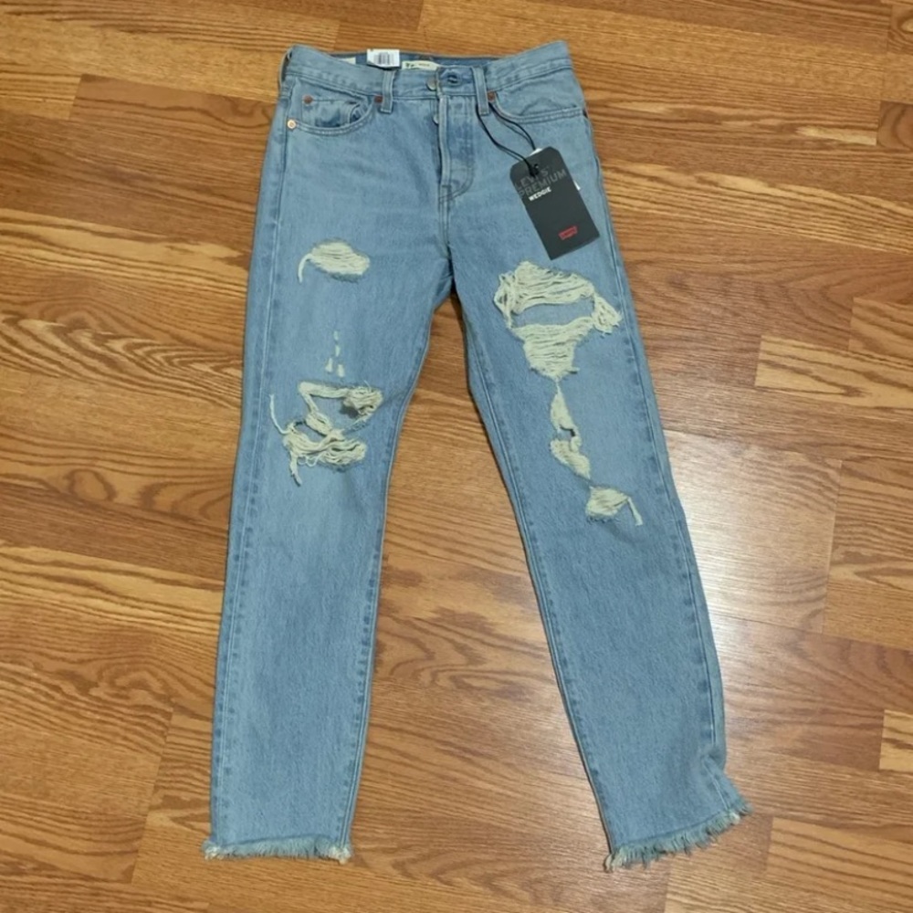 Levi jeans